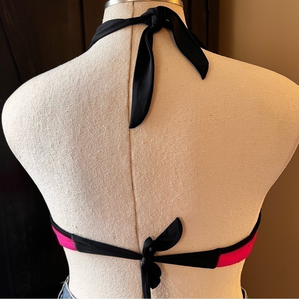 Venus pink and black sporty tie bikini top size C - Picture 8 of 9